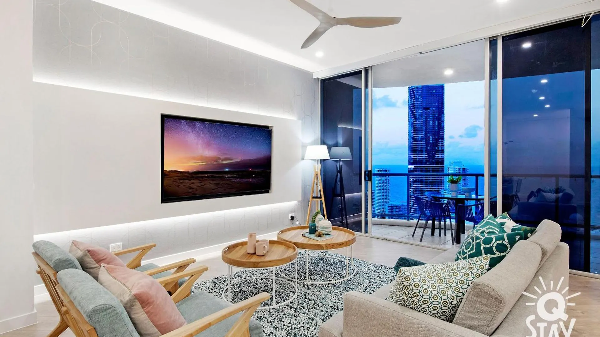 Aparthotel Chevron Renaissance By Vaun Gold Coast
