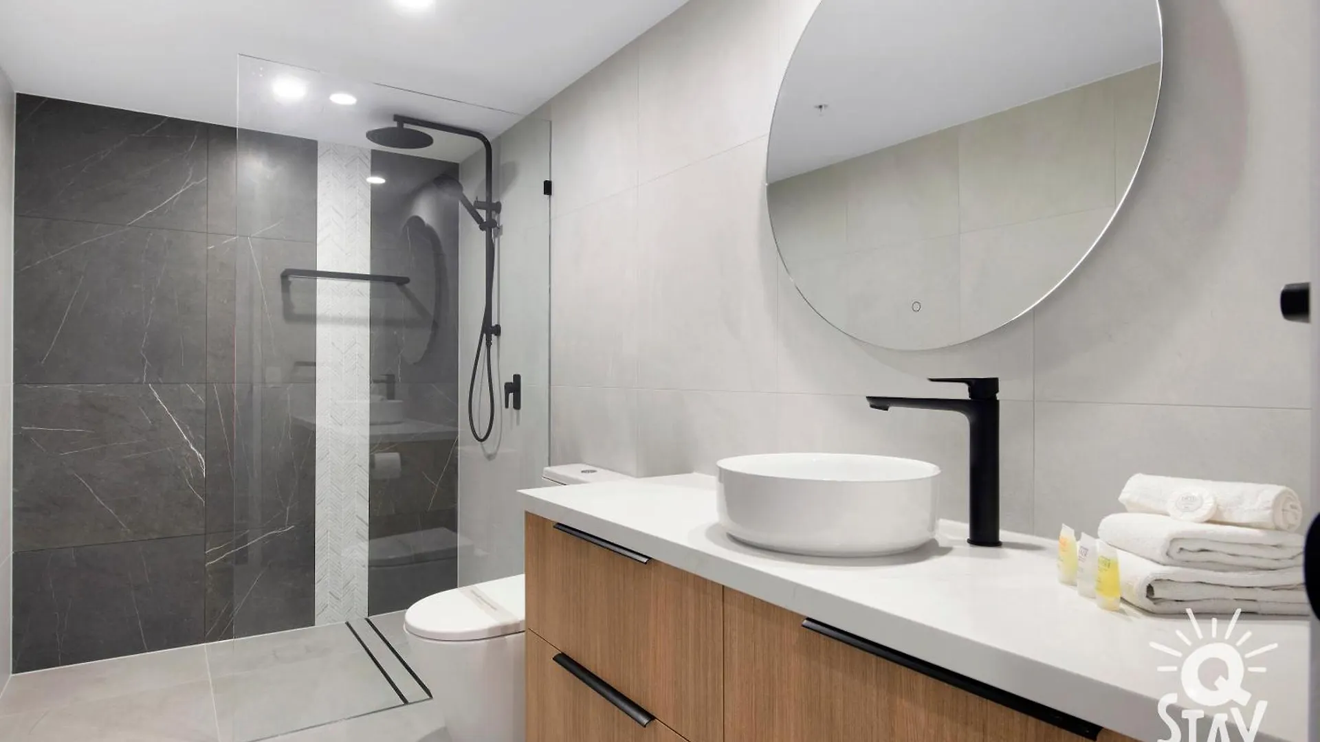Aparthotel Chevron Renaissance By Vaun Gold Coast