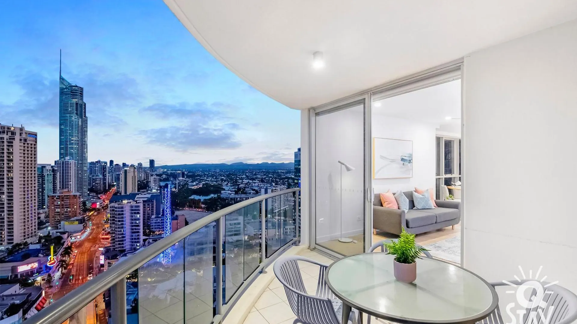 Chevron Renaissance By Vaun Apart otel Gold Coast Avustralya